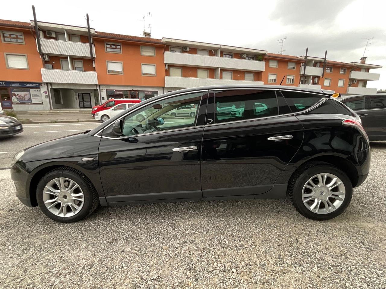 Lancia Delta 1.6 MJT DPF Platino