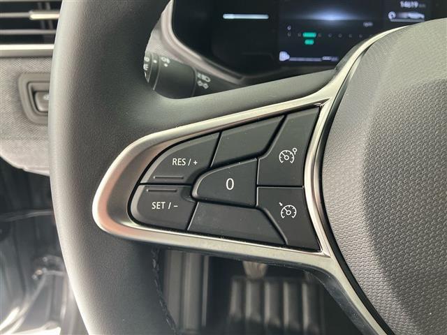 RENAULT Clio 1.0 TCe Techno