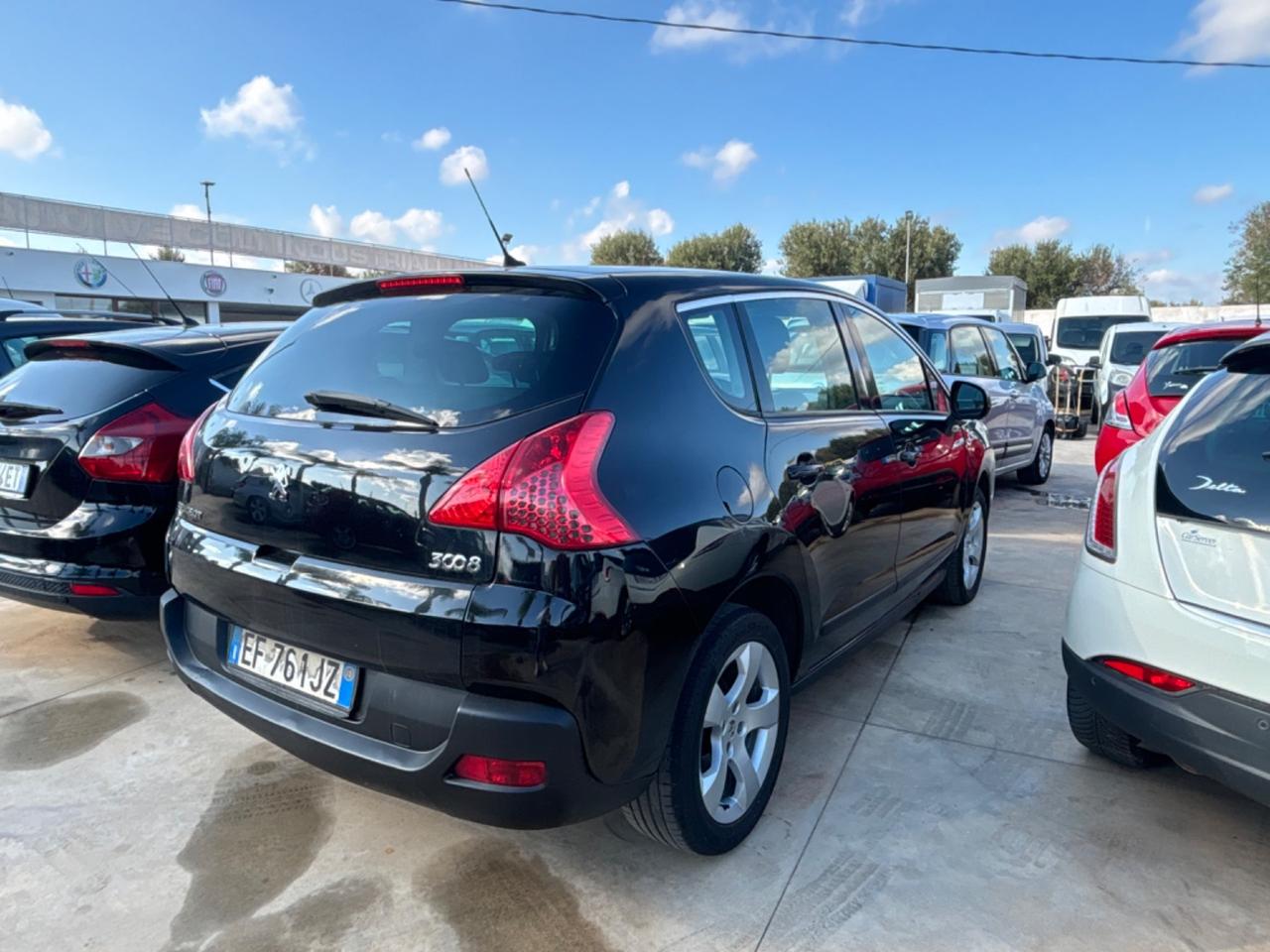 Peugeot 3008 1.6 HDi 110CV cambio robotizzato Premium