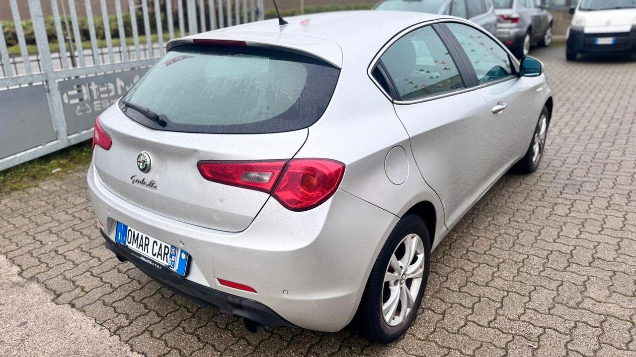 Alfa Romeo Giulietta 2.0 JTDm 2011