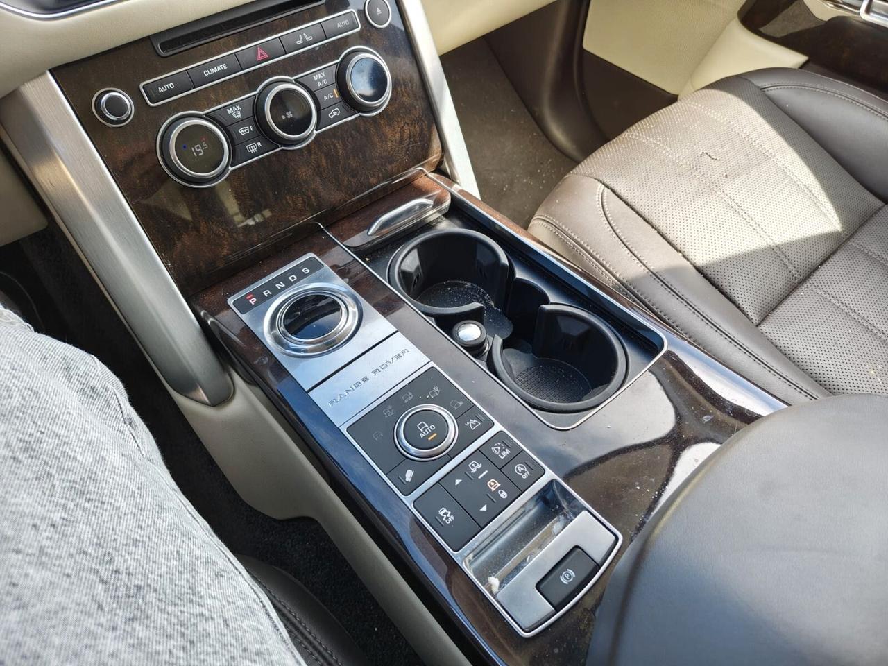 Land Rover Range Vogue 4.4 SDV8 LWB