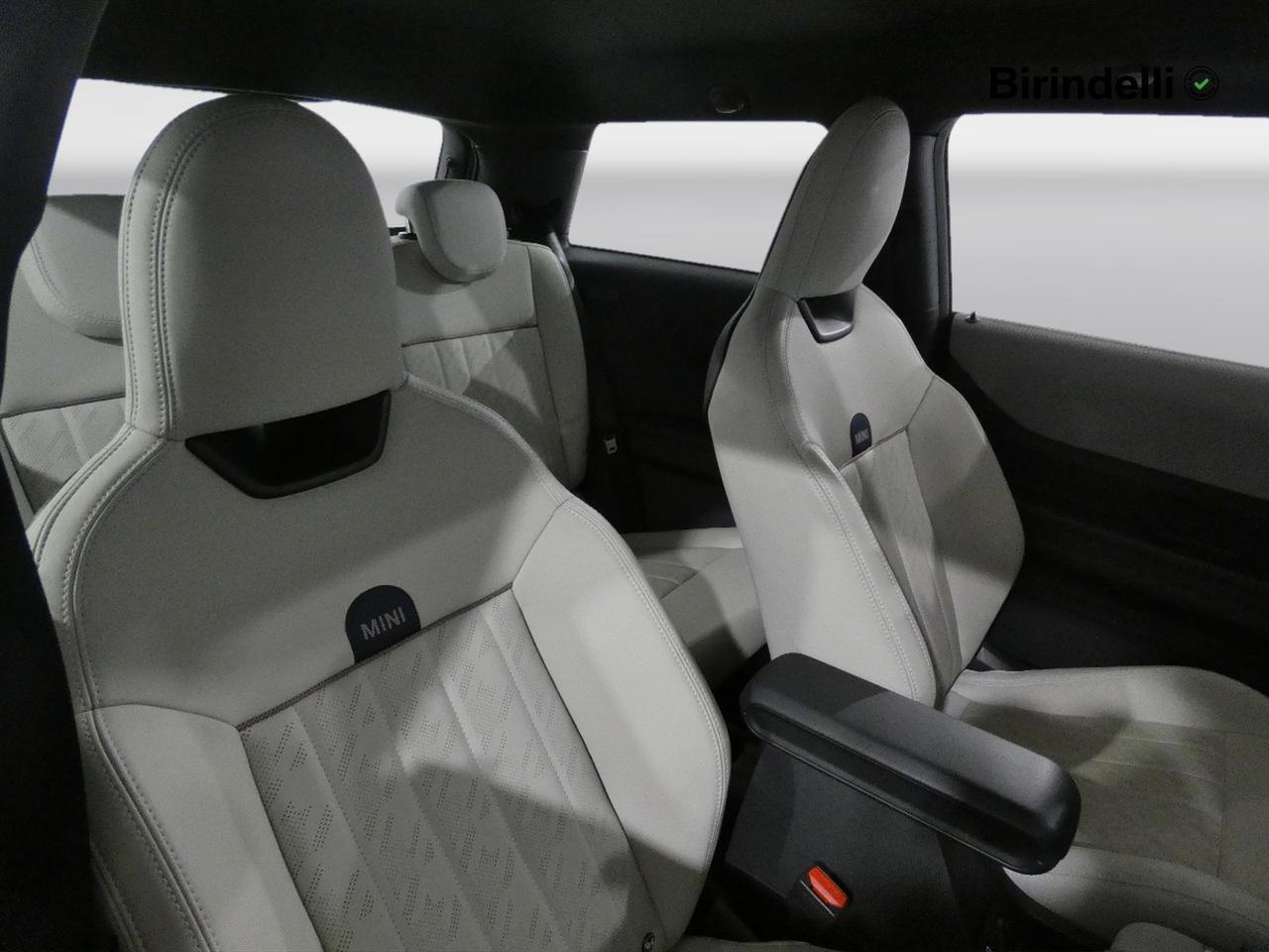 MINI Mini 5ª serie (F66) - Mini Cooper C Favoured