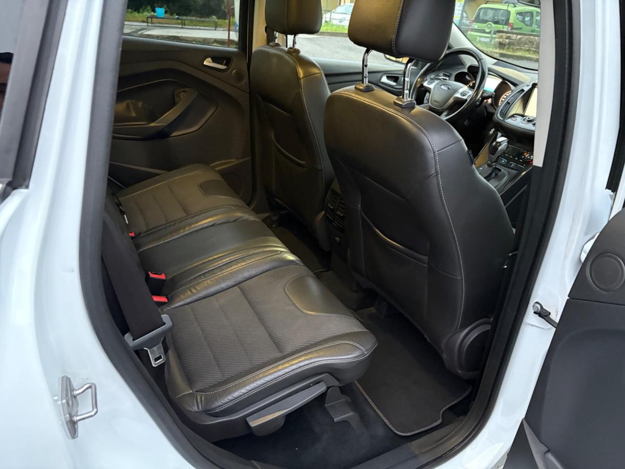 Ford Kuga 2.0 TDCI 150 CV S&S 4WD Powershift Titanium