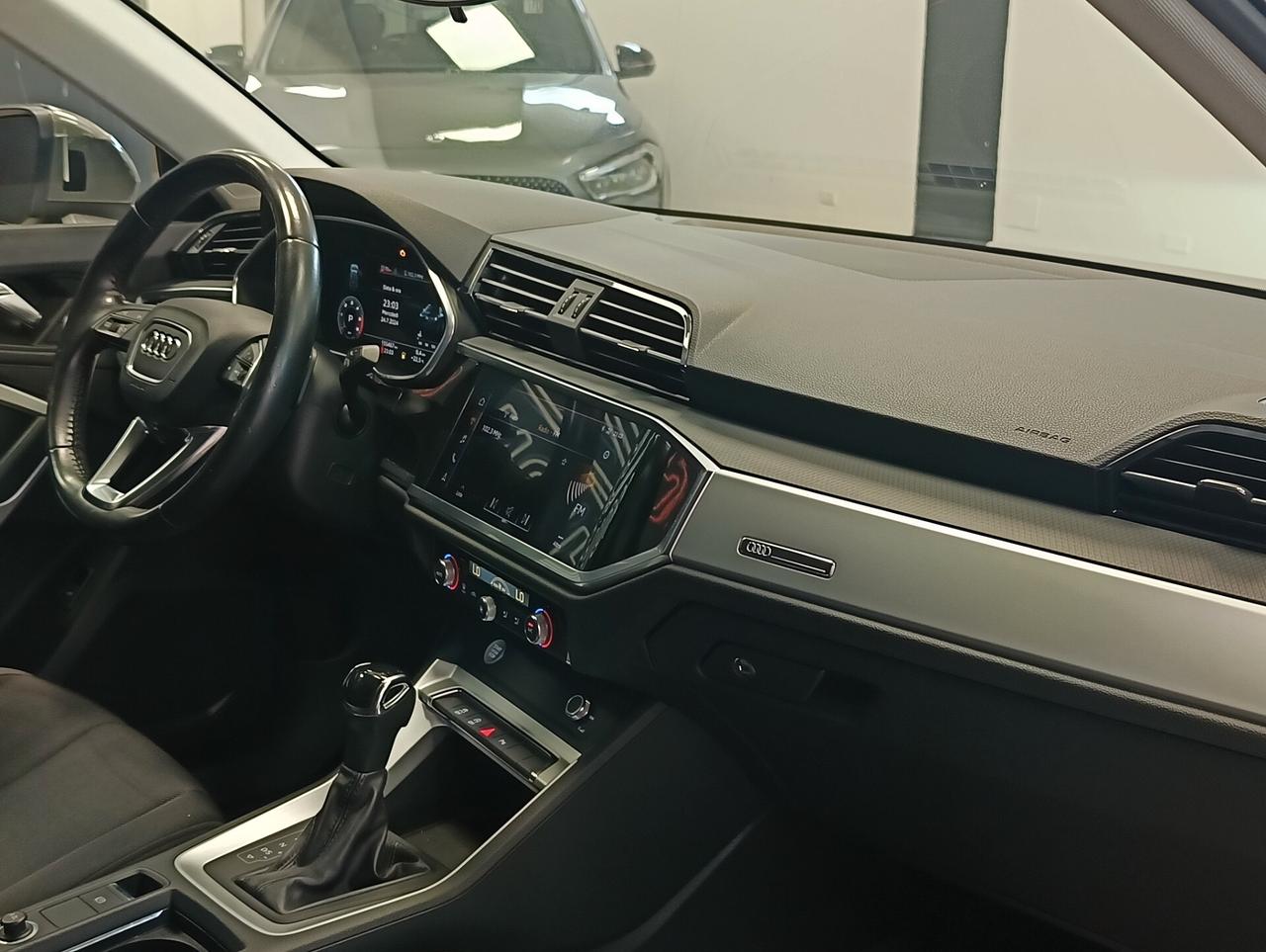 Audi Q3 35 TDI S tronic Business Advanced
