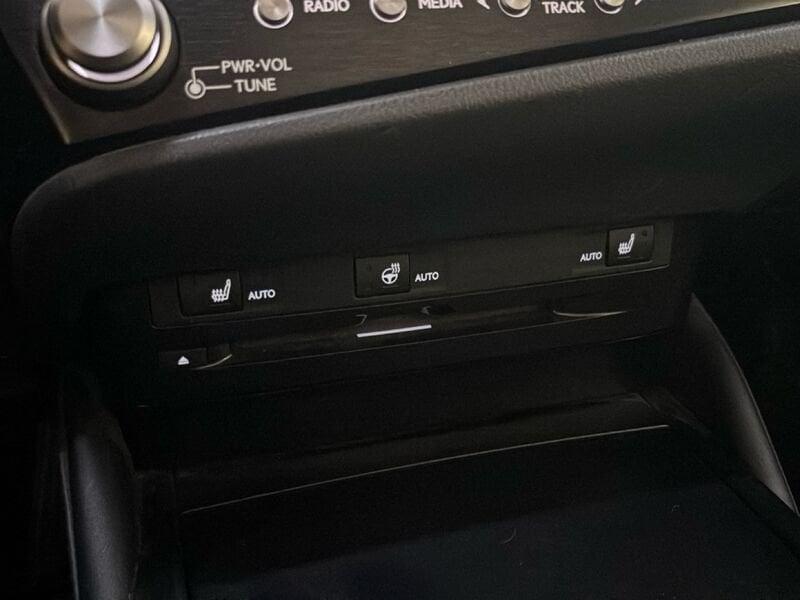 Lexus ES 300h Executive