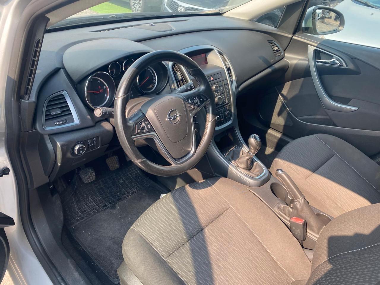 Opel Astra 1.7 CDTI 110CV Sports Tourer Cosmo