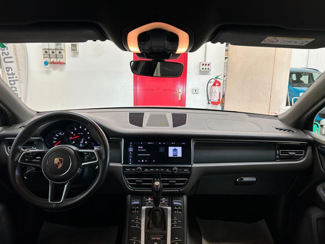 Porsche Macan 2.0 245cv pdk-Dettagli in Descrizione