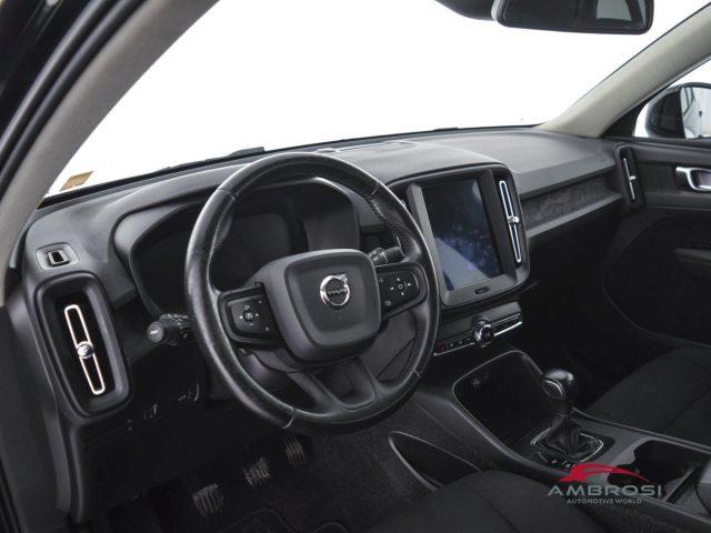 VOLVO XC40 D3 Momentum Core - PER OPERATORI DEL SETTORE