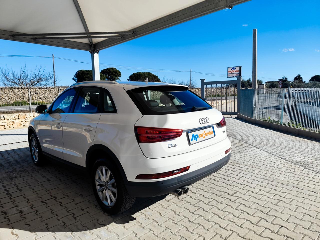 Audi Q3 2.0 TDI 120 CV Sport