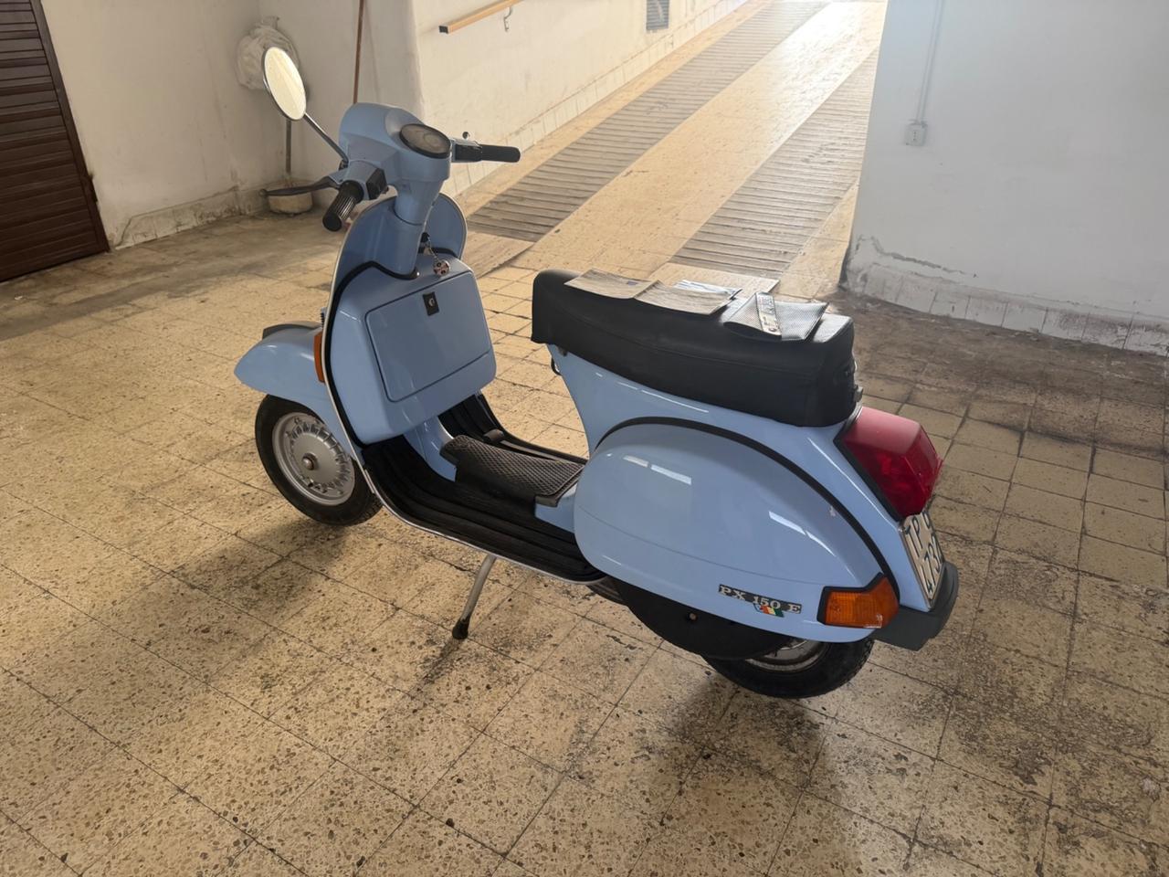 Piaggio Vespa 150 PX