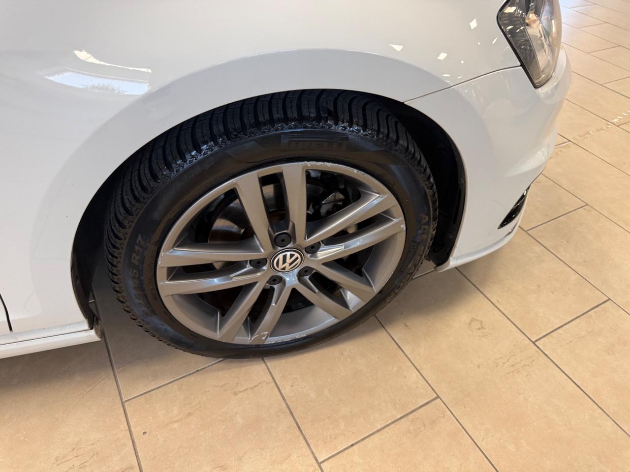 Volkswagen Golf 1.6 TDI 110 CV DSG 5p. Sport Edition R line