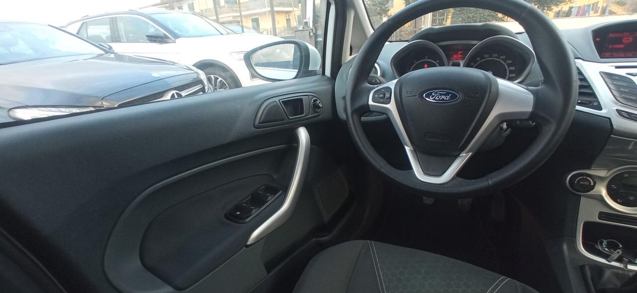 Ford Fiesta 1.4 TDCi 5p. Titanium