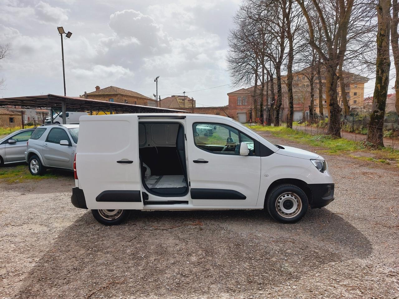 Opel Combo Cargo 1.5 Diesel 100CV 3 posti - 2021
