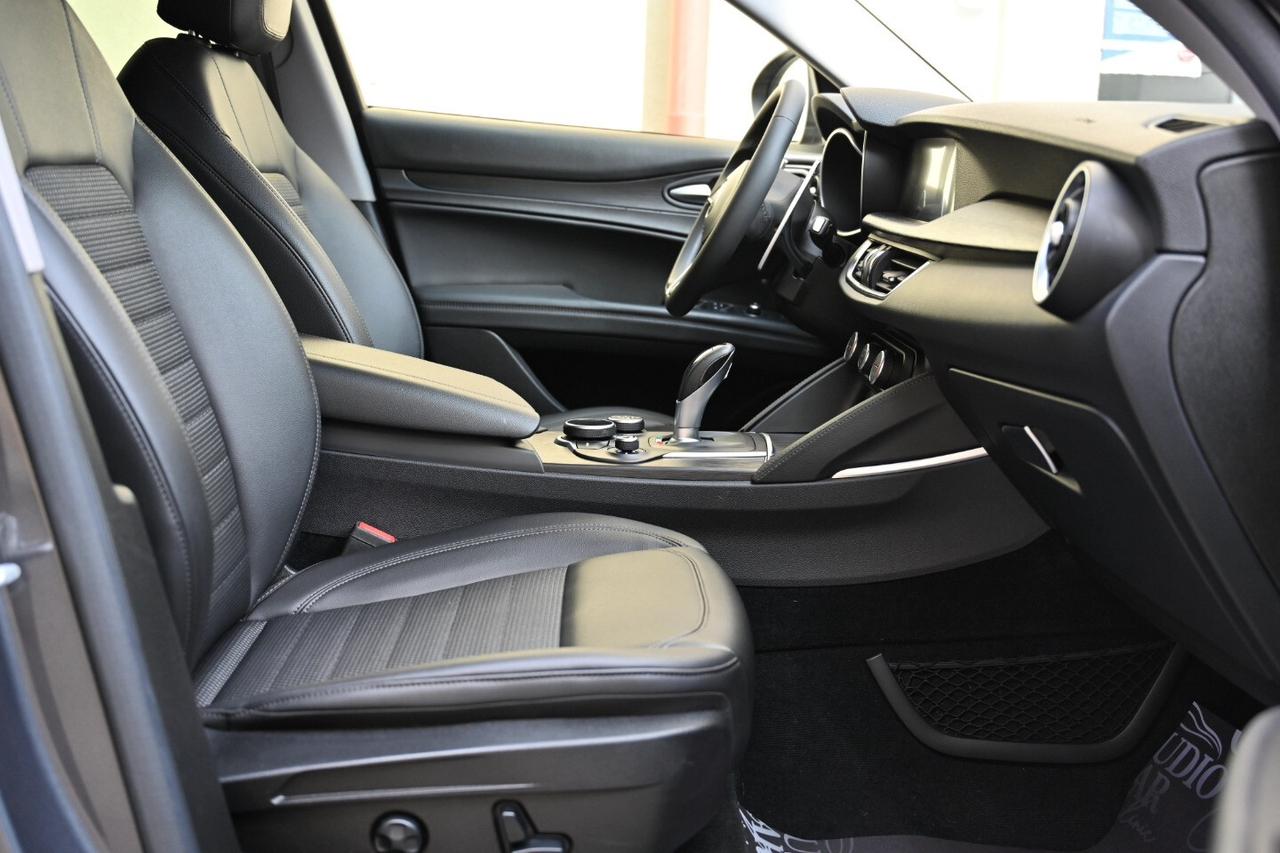 Alfa Romeo Stelvio 2.2 Turbodiesel 210 CV AT8 Q4 Super
