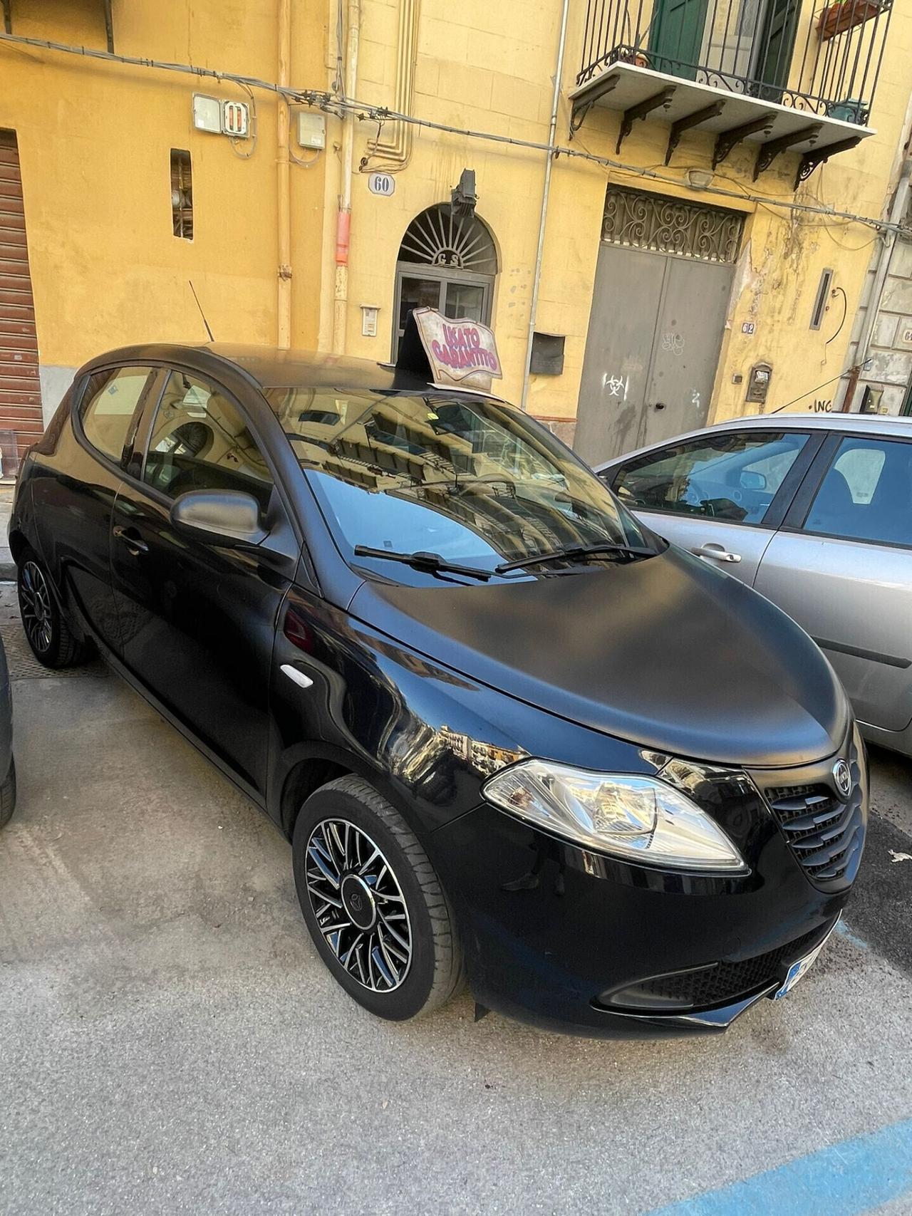 Lancia Ypsilon 1.2 69 CV S&S Momodesign NEOPATENTATI FINANZIABILE