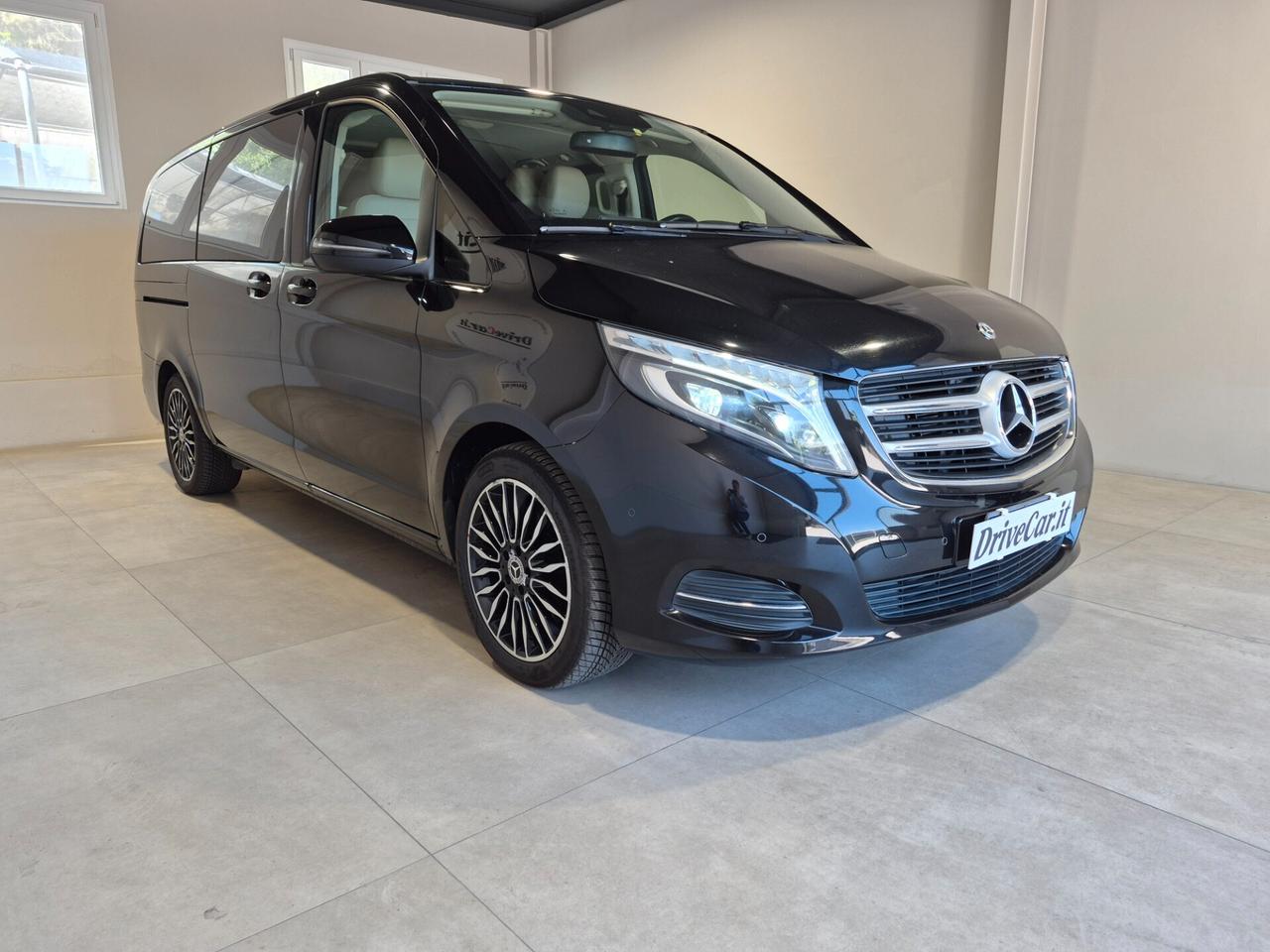Mercedes-Benz V 220D AUTO PREMIUM BUSINESS LONG LED PELLE NAVI 7 POSTI CLIMA AUTO V. PRIVACY PREZZO + IVA AL 22%
