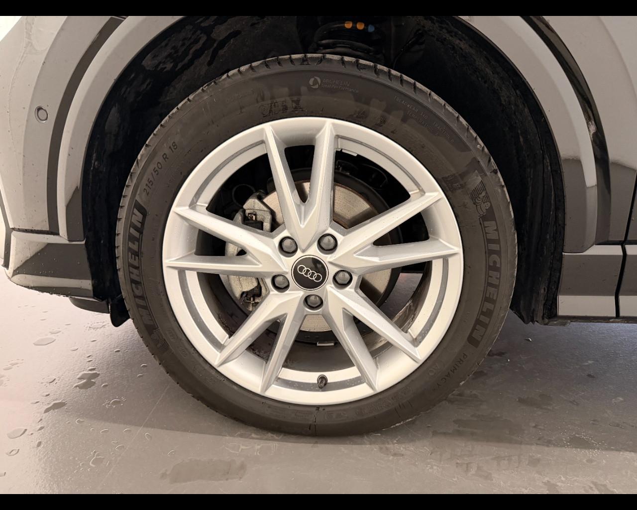 AUDI Q2 35 TFSI S-TRONIC S-LINE EDITION