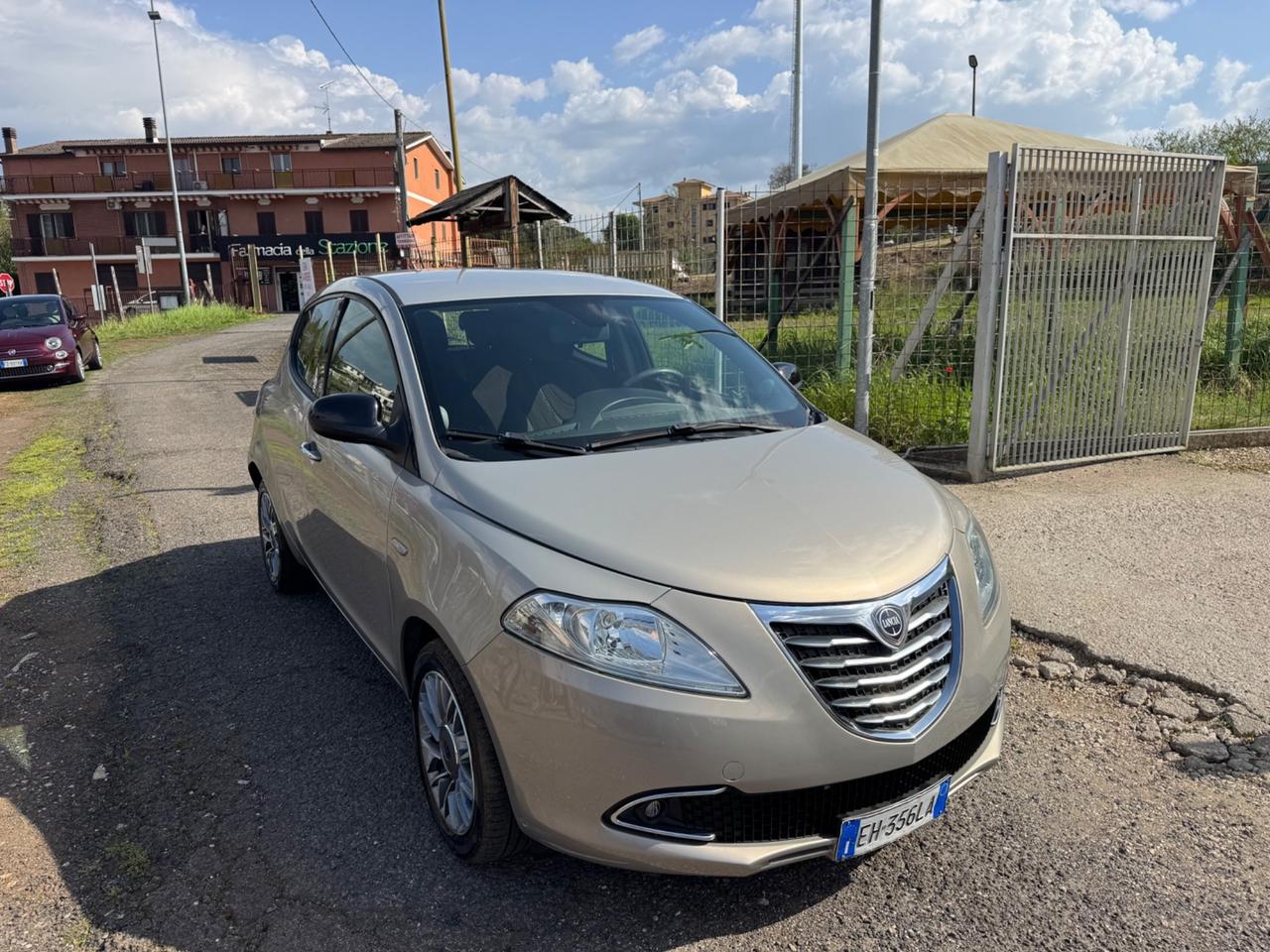 Lancia Ypsilon 1.2 69 CV 5 porte GPL Ecochic Gold