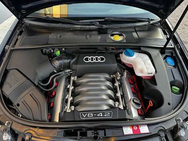 Audi S4 4.2 V8 Cabrio