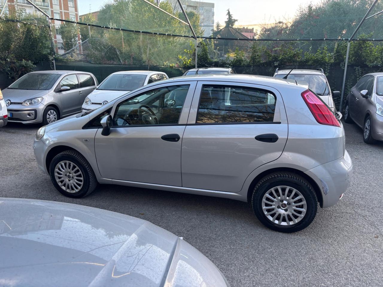 Fiat Punto 1.4 8V 5 porte METANO Lounge OK NEOPATENTATI