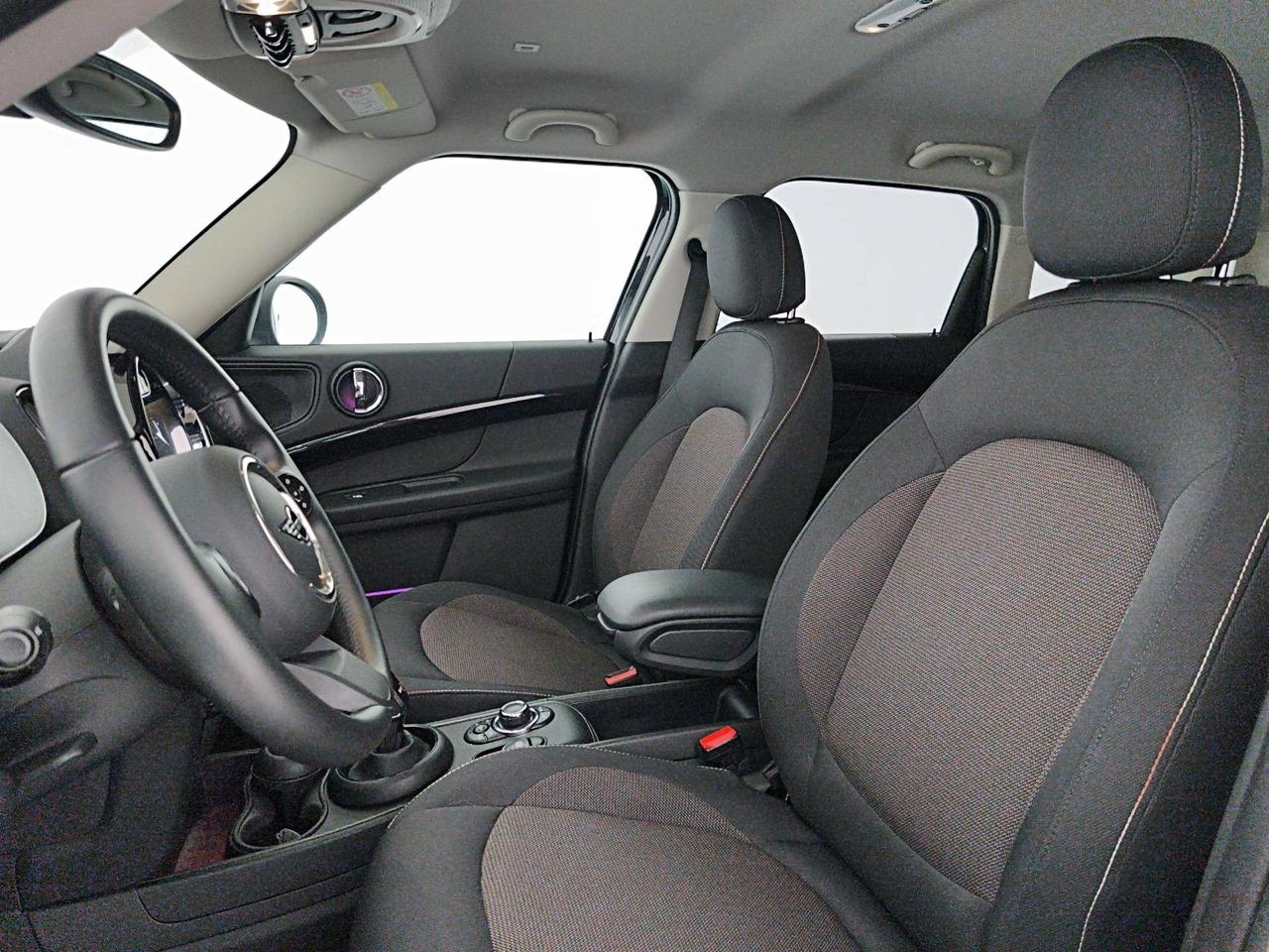 MINI Countryman Cooper Essential