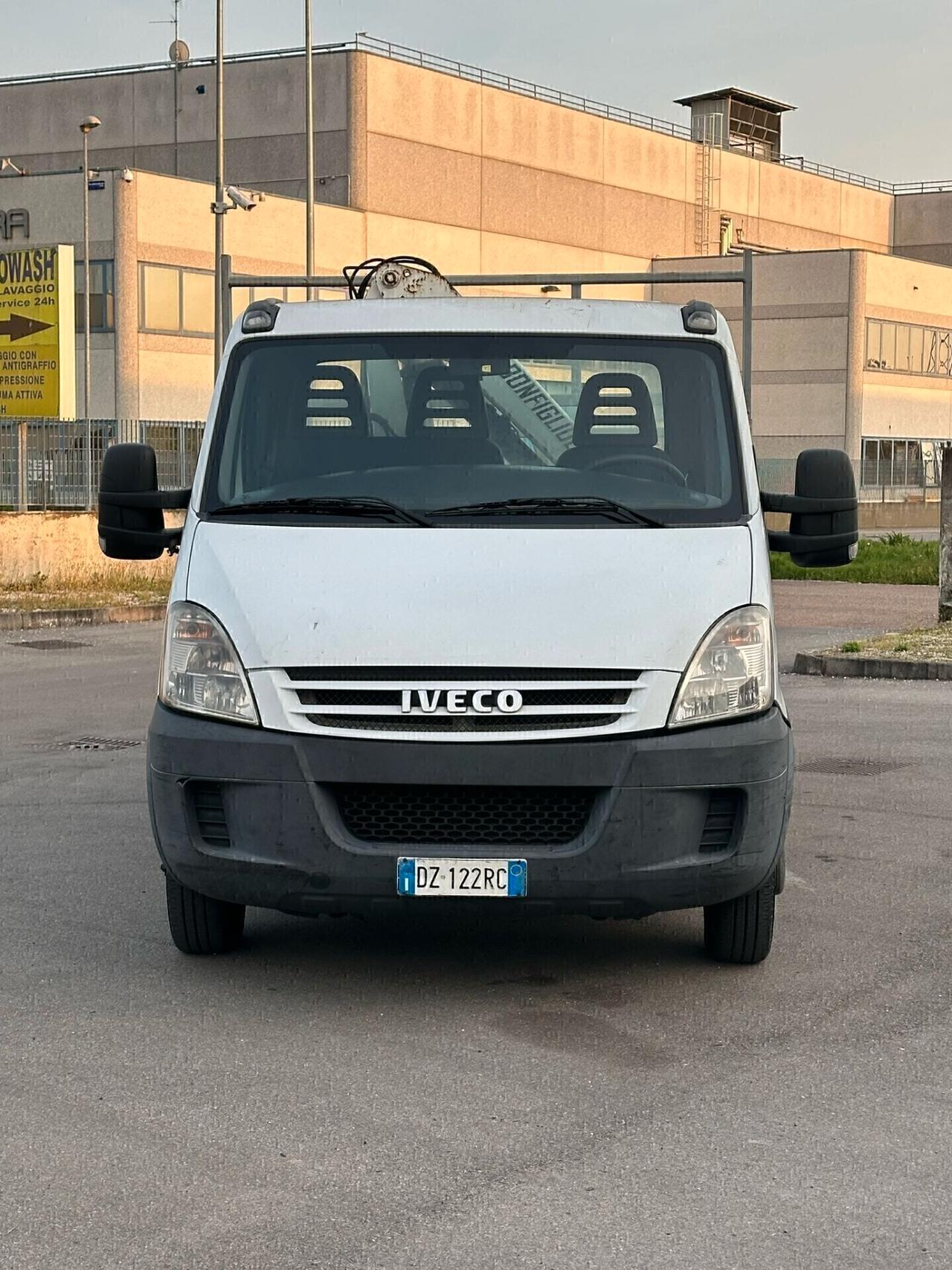 IVECO DAILY 35C12 CON GRU BONFIGLIOLI P35 SUPER PREZZO!