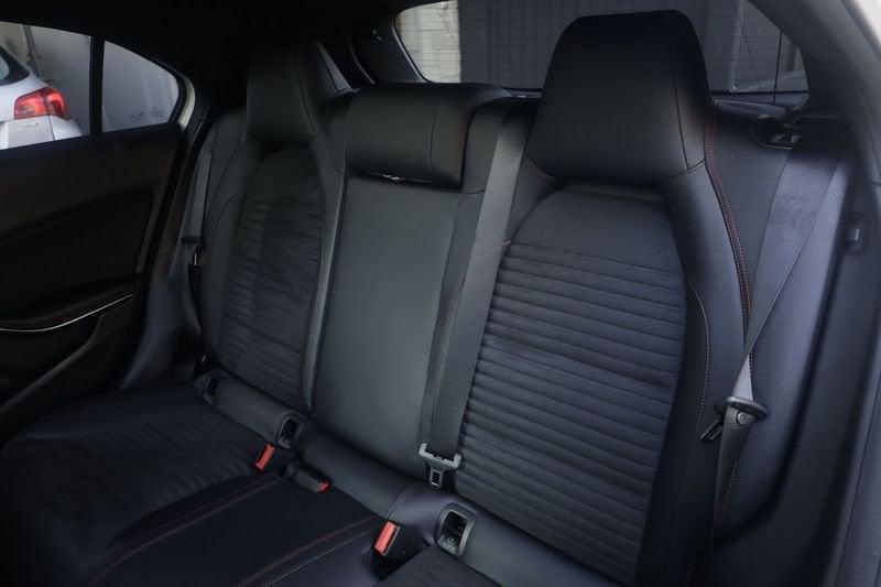 Mercedes-Benz Classe A Mercedes-Benz Classe A 250 4Matic Automatic Premium TETTO PANORAMICO Unicoproprietario