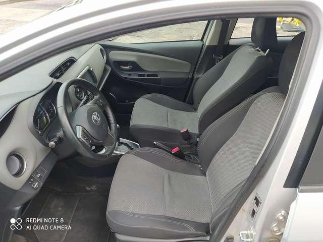 Toyota Yaris Yaris III 2015 5p 1.5h Active