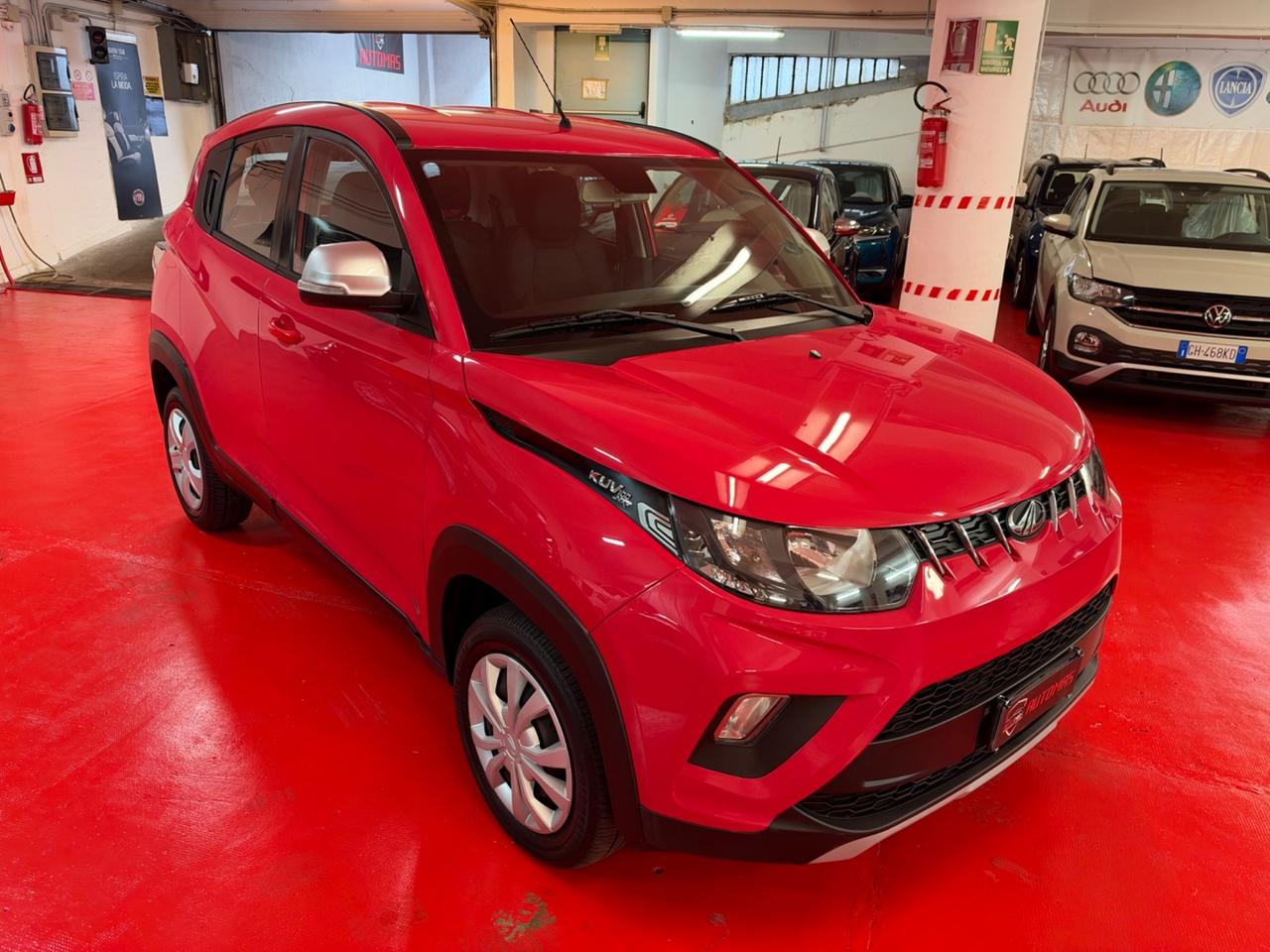 Mahindra KUV100 1.2 VVT K8 km14000