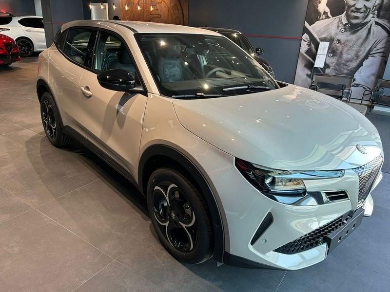 Alfa Romeo Junior 1.2 ibrida 145cv edct6