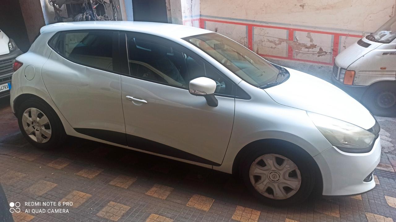 Renault Clio 1.2 75CV GPL 5 porte Costume National