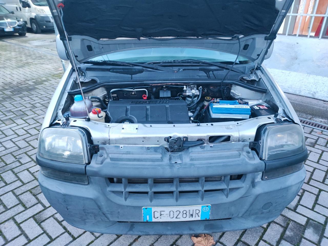 Fiat Doblo 1.9 JTD 5 posti