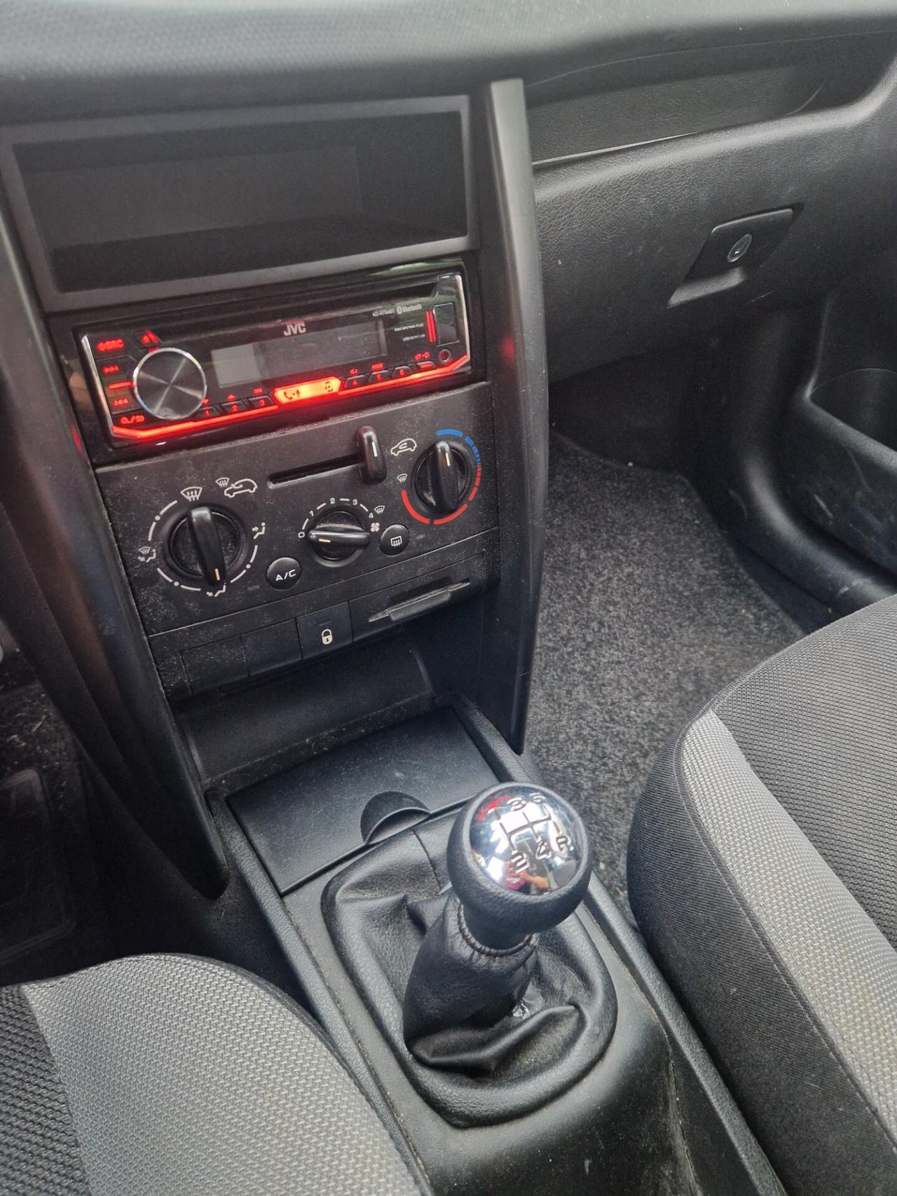 Peugeot 207 1.4 8V 75CV 5p. - 2007