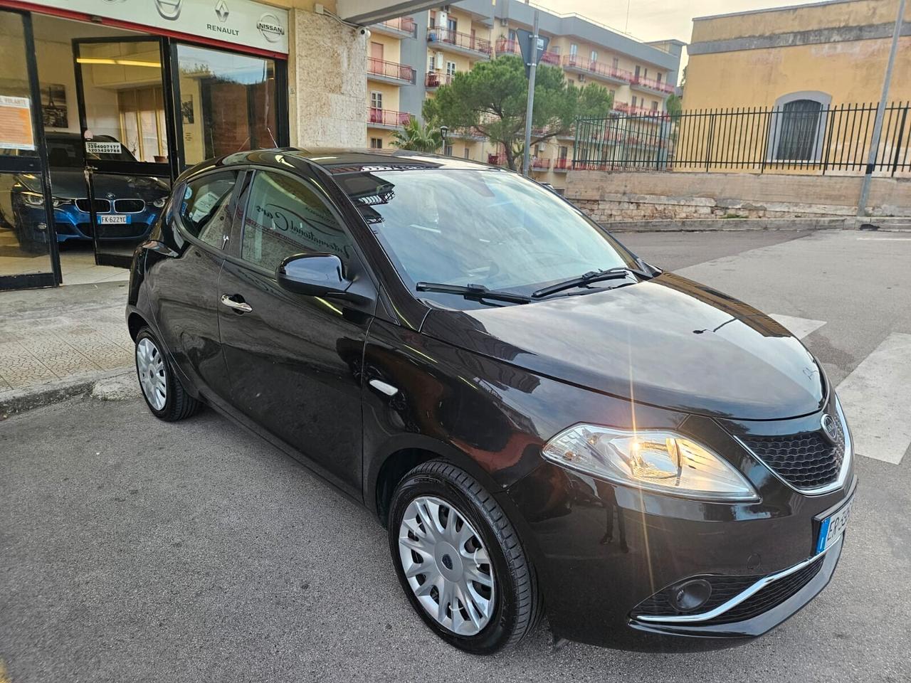 Lancia Ypsilon AUTOMATICA 900 benz 85cv