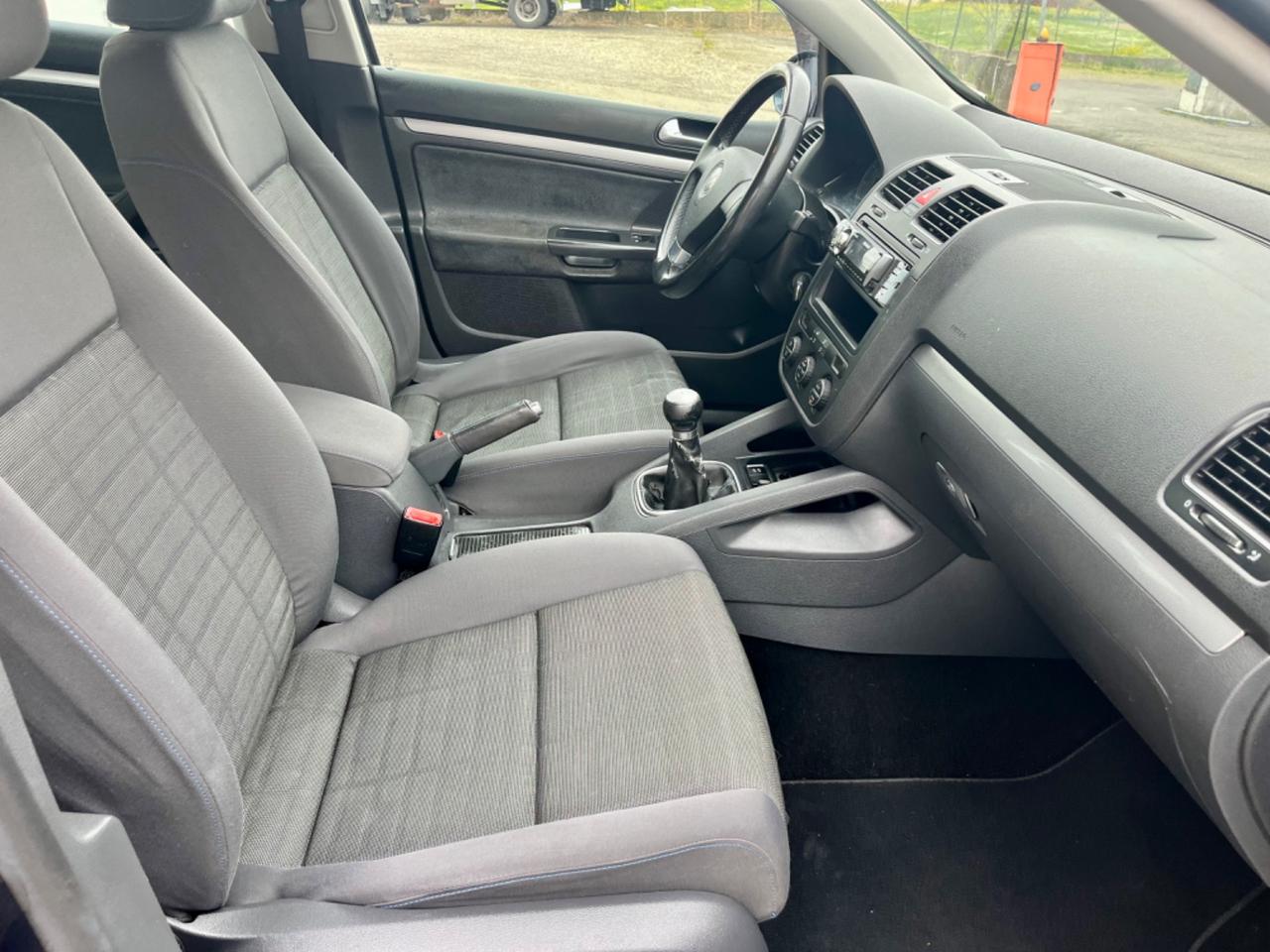 VW Golf 1.6benz 2007 154.000km cinghia e tagliando fatti