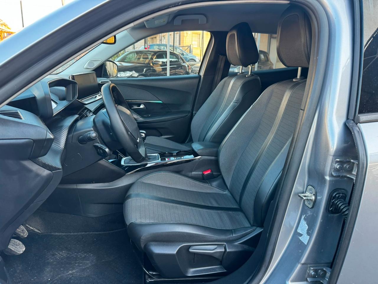 Peugeot 2008 BlueHDi 110 S&S Allure Pack