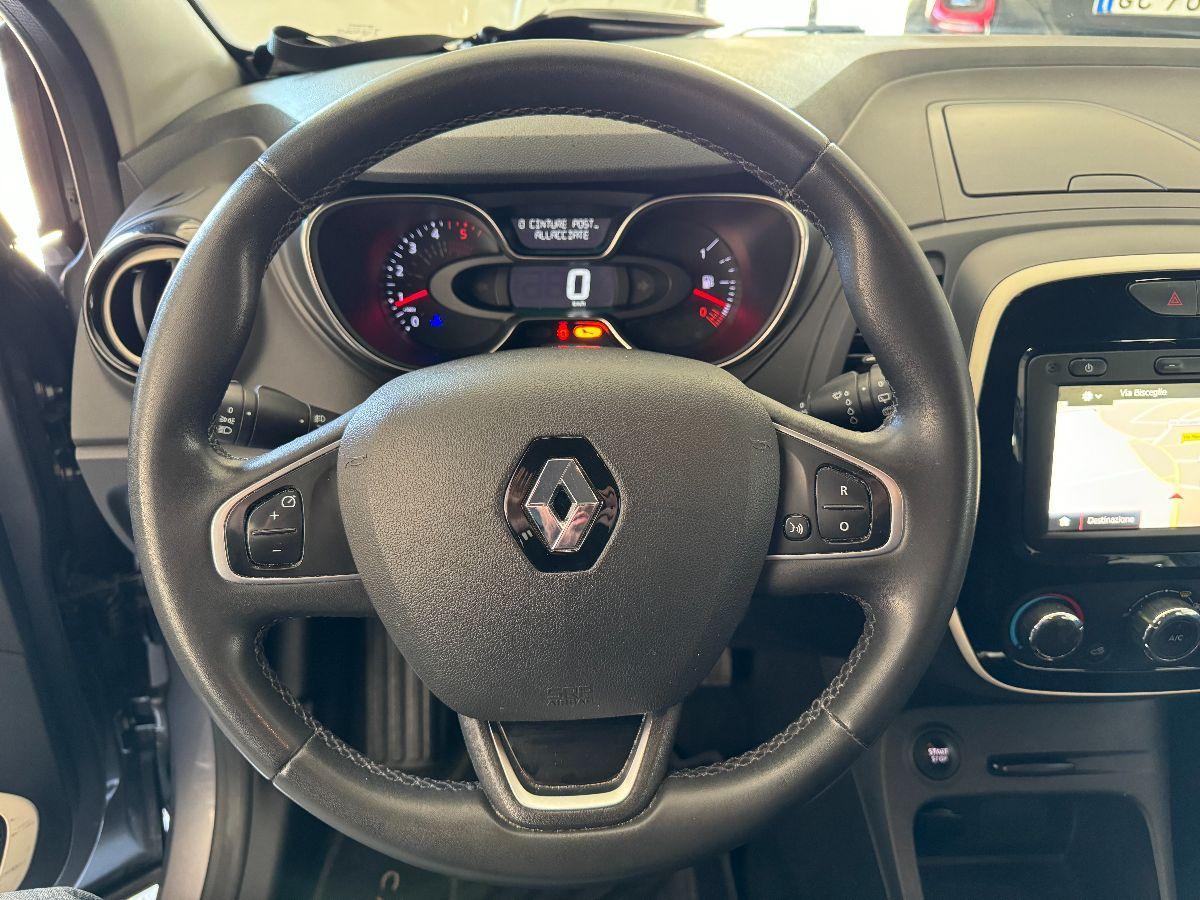 RENAULT - Captur - dCi 8V 90 CV Business UNICO PROP/ IVA DEDUCIBILE/ NAVIGATORE/ XENO/ PDC