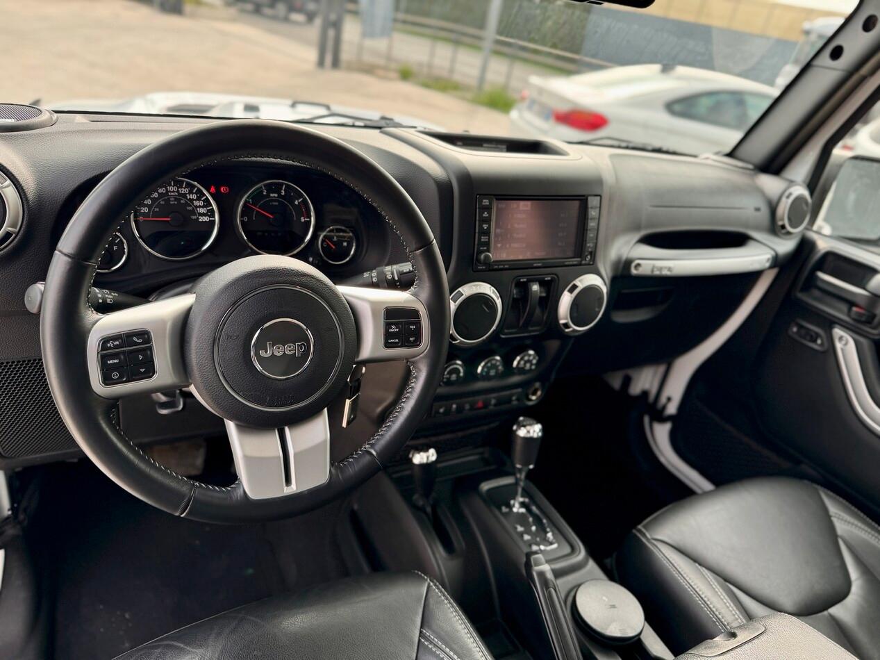 Jeep Wrangler Wrangler 2.8 crd Sahara auto