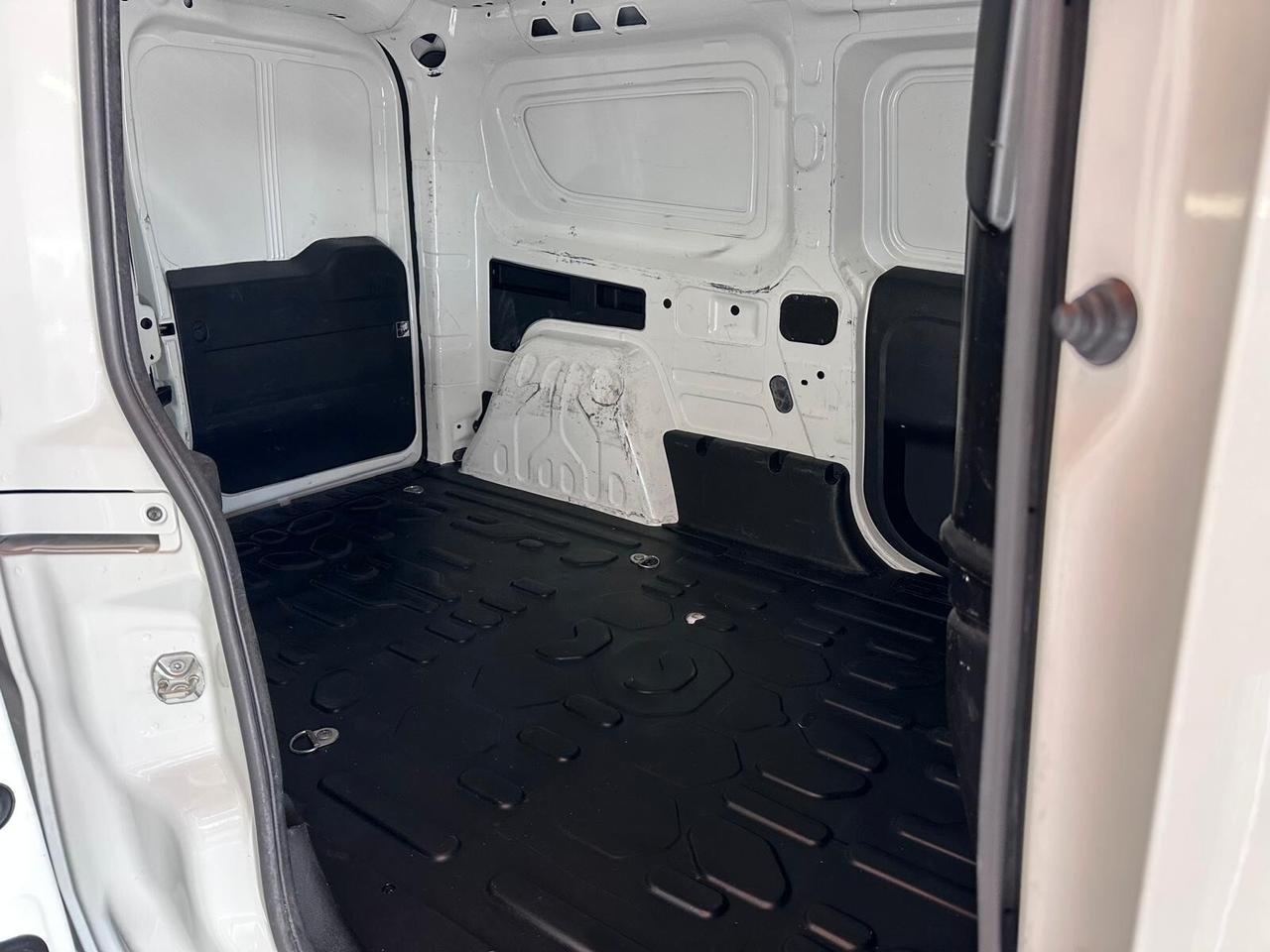 Fiat Doblo Doblò 1.6 MJT 105CV S&S PL-TN Cargo Maxi Lounge