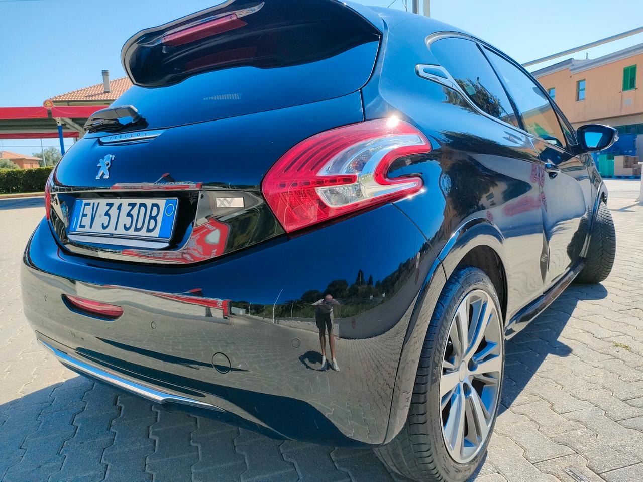 Peugeot 208 1.6 e-HDi 92 CV Stop&Start ETG6 3 porte XY