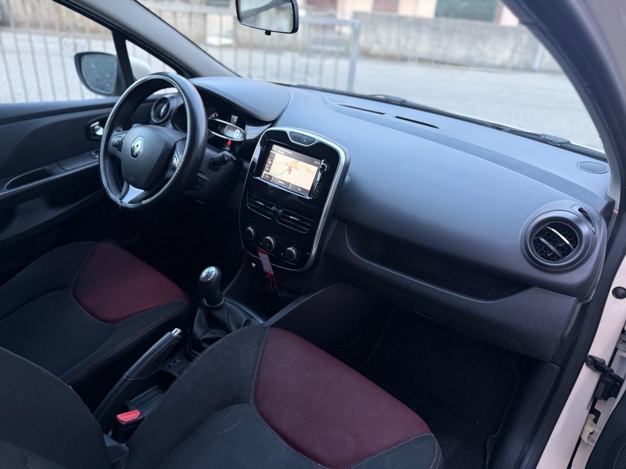 Renault Clio 1.2 75 CV EURO 6b Neopatentati 2015