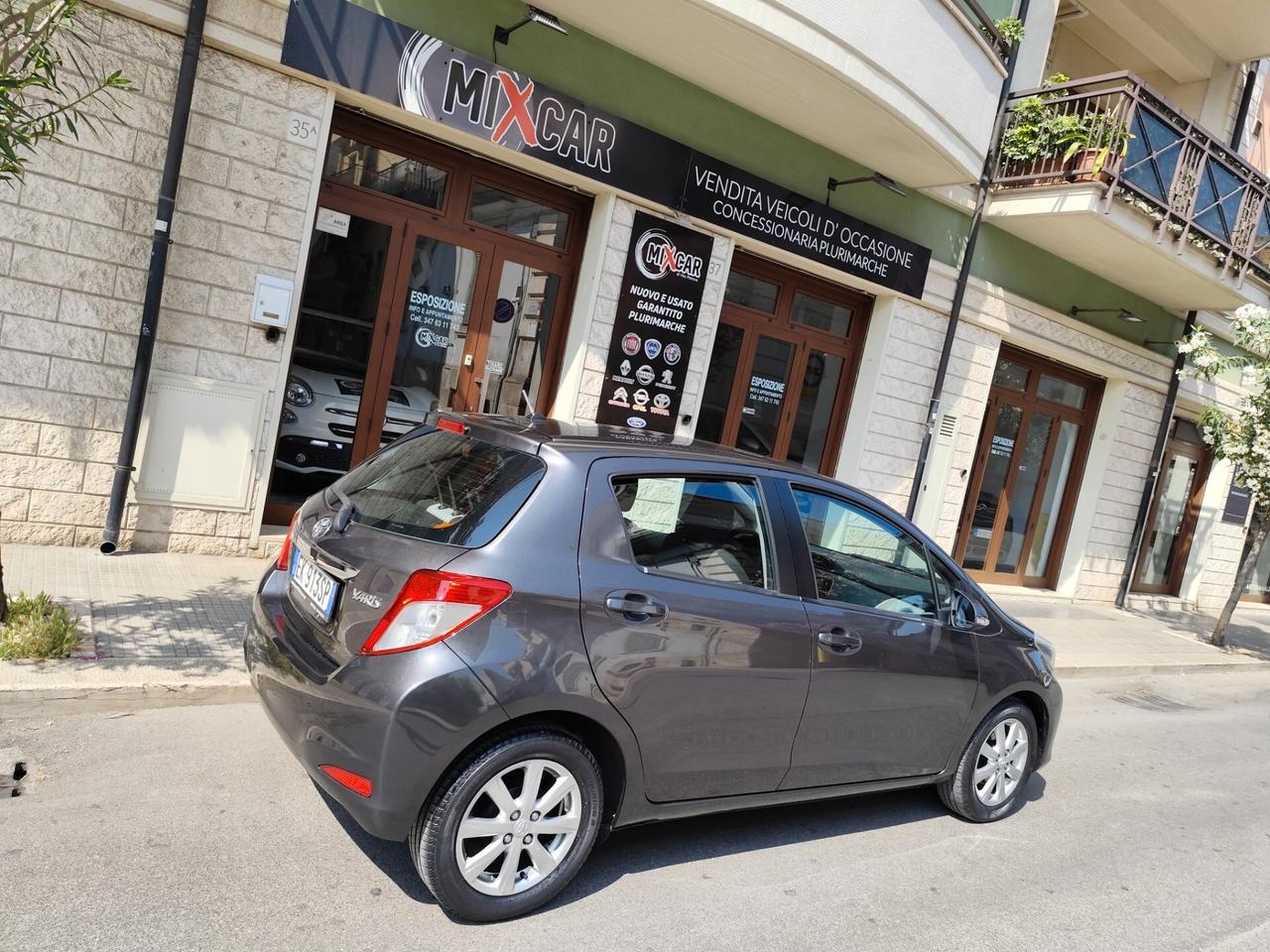 Toyota Yaris 1.4 D-4D 90CV DIESEL NAVI
