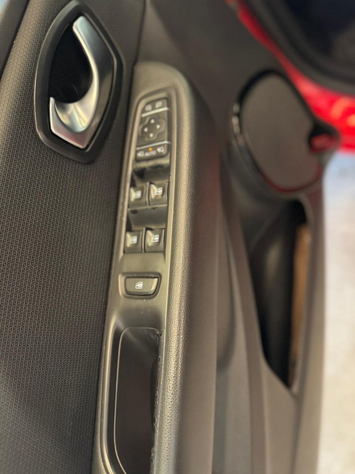 Renault Clio dCi 8V 90CV EDC Start&Stop 5 porte Energy Intens