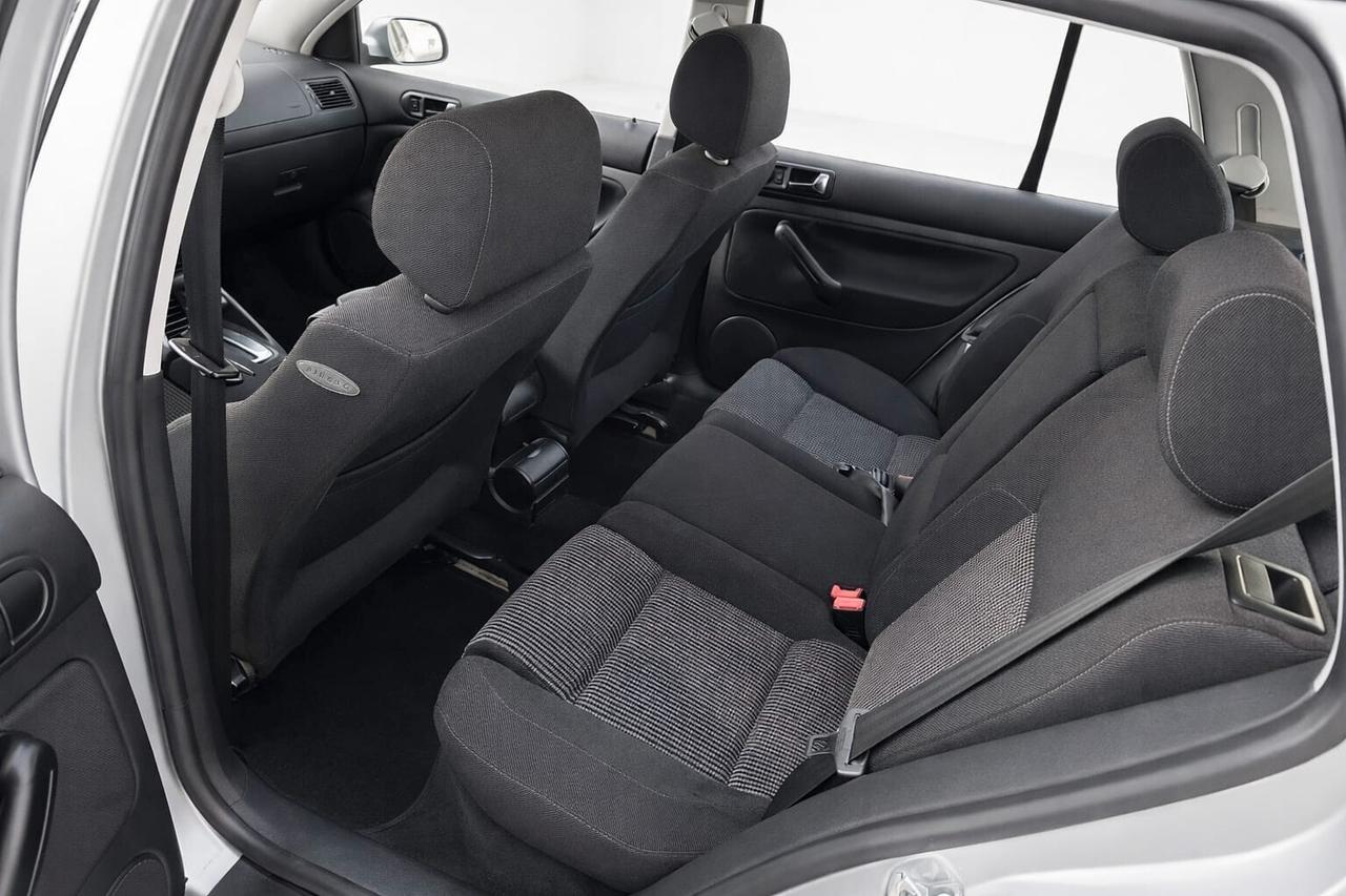 Volkswagen Golf 2002- 1.6B/102 CV AUTOMATICA HIGHLINE 150.000 NEOPATENTATI