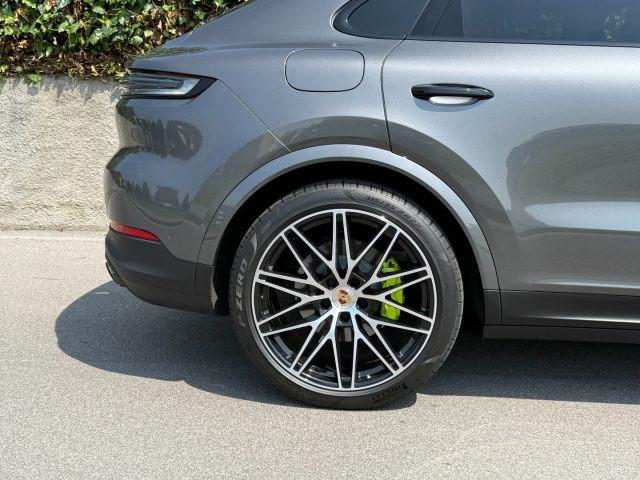 PORSCHE Cayenne Coupé 3.0 V6 E-Hybrid MOD. 2024 IVA ESPOSTA