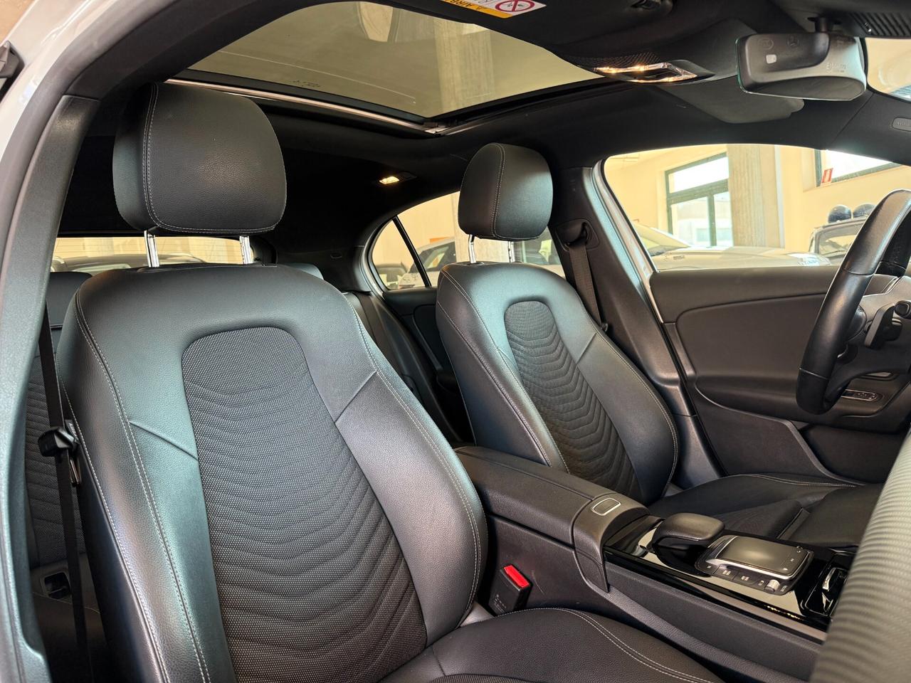 Mercedes-benz A 180 d Automatic Sport Tetto Pelle CarPlay F1 Navi