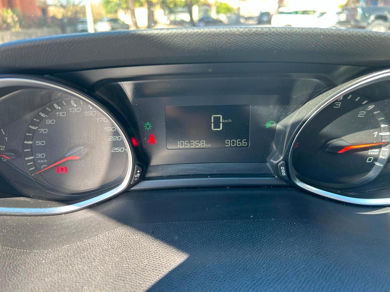 Peugeot 308 BlueHDi 150 S&S SW Allure