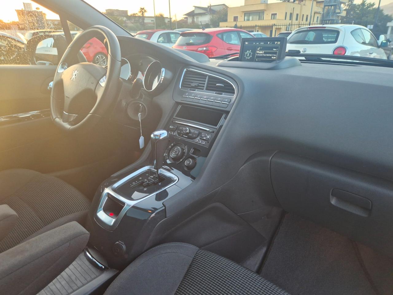 Peugeot 5008 1.6 HDi 120 EAT6 Allure 7 POSTI