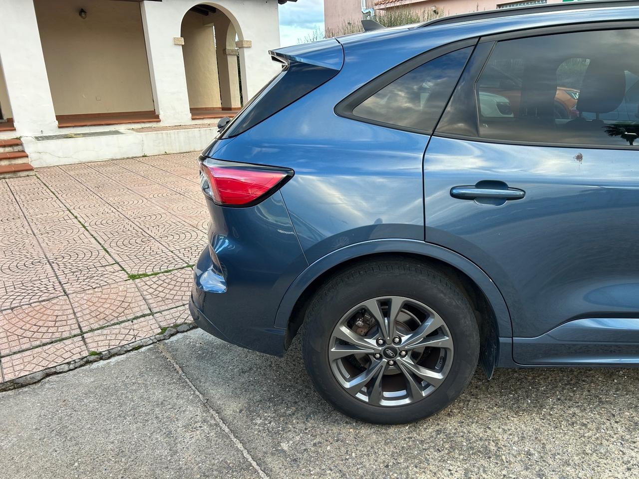 Ford Kuga 1.5 EcoBlue 120 CV aut. 2WD ST-Line