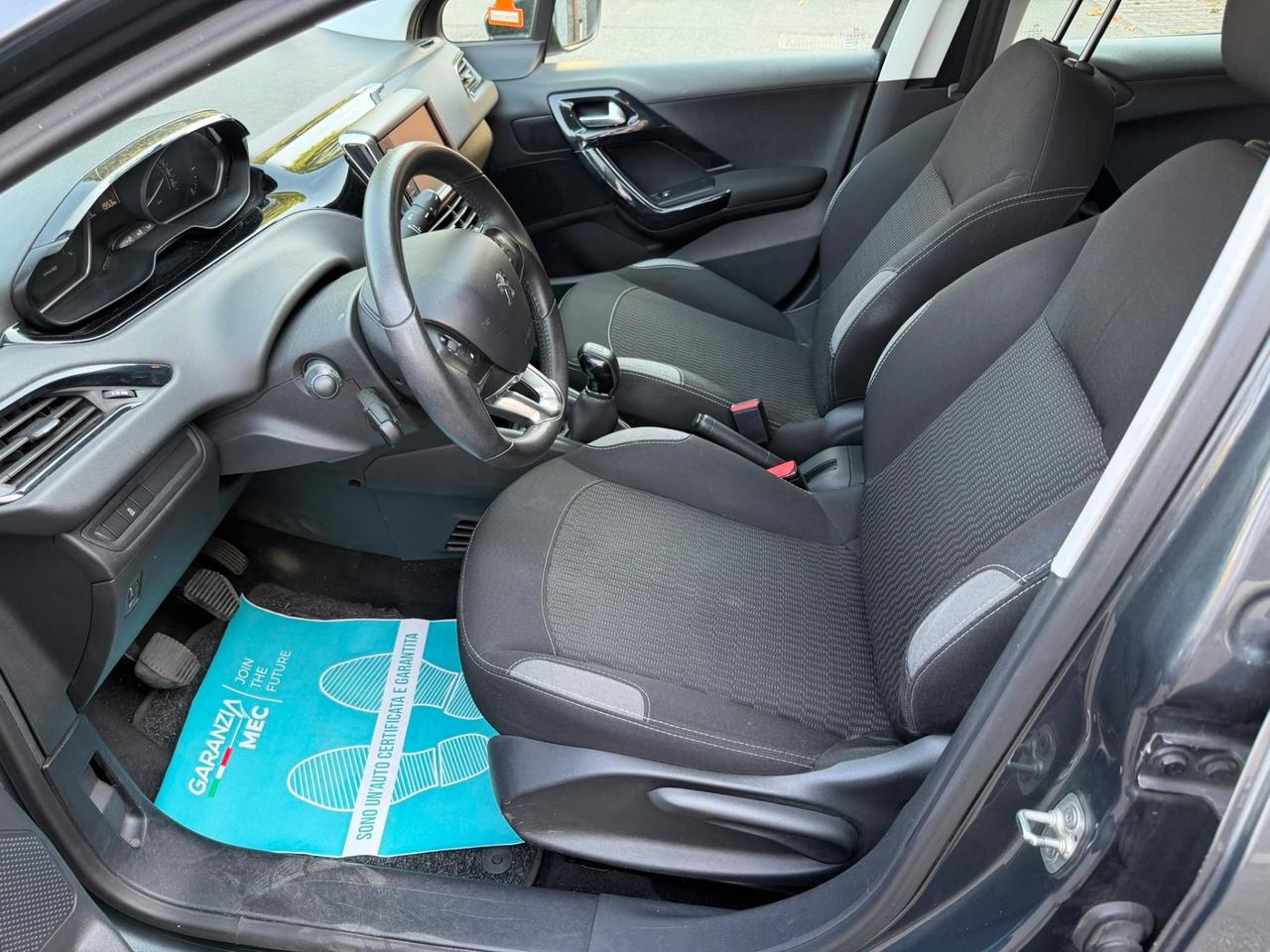Peugeot 208 PureTech 82 5 porte Allure
